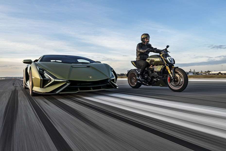 Ducati Unveils Lamborghini Edition Diavel 1260 | BikeDekho