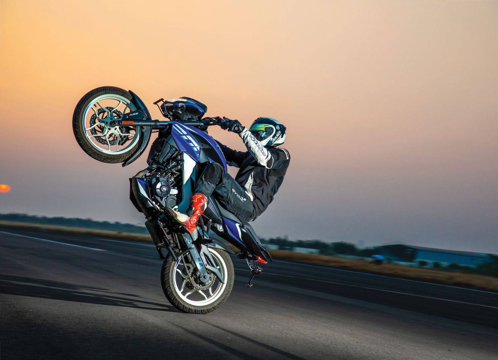 Bajaj Pulsar Ns0 Bs6 Price In Kolkata Pulsar Ns0 On Road Price