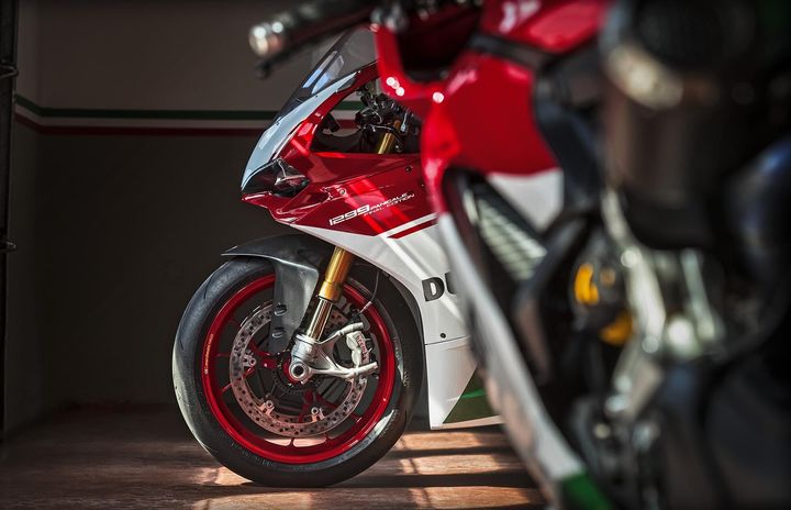 Ducati Launches The 1299 Panigale R Final Edition At Rs 58.18 Lakh Ducati Launches The 1299 Panigale R Final Edition At Rs 58.18 Lakh