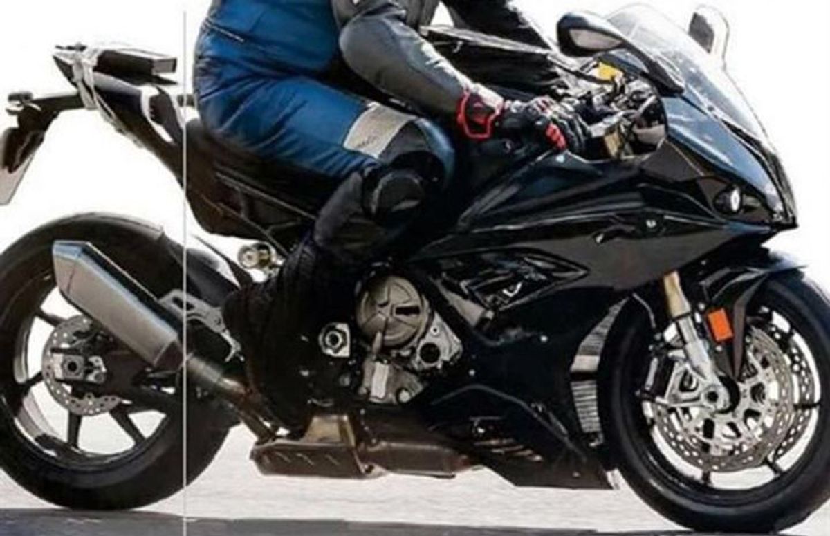 2018 BMW S1000RR Spied Without Camouflage 2018 BMW S1000RR Spied Without Camouflage