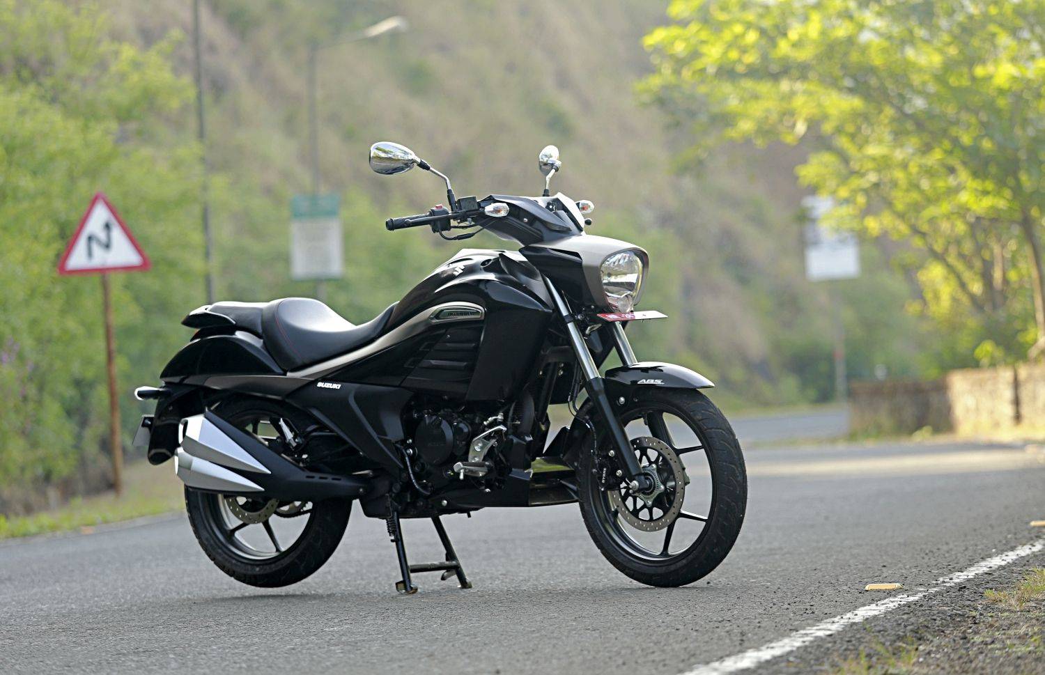 Suzuki Intruder 150 Review Test Ride