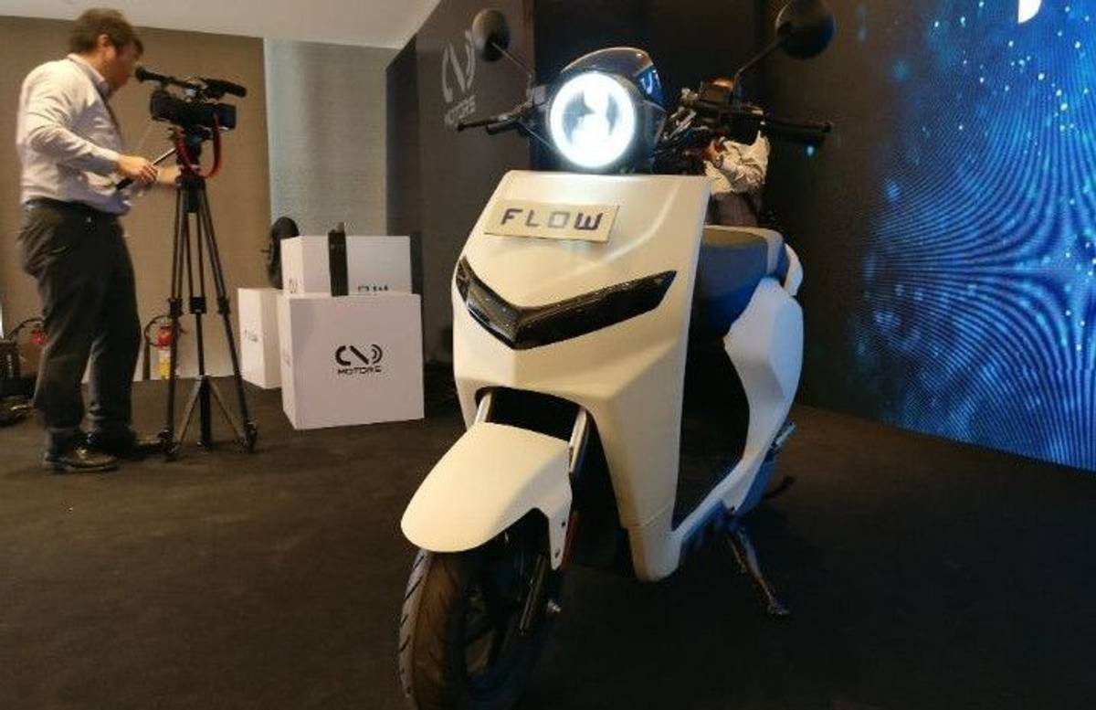 Auto Expo 2018: Twenty Two Motors to launch Flow Electric Scooter  Auto Expo 2018: Twenty Two Motors to launch Flow Electric Scooter