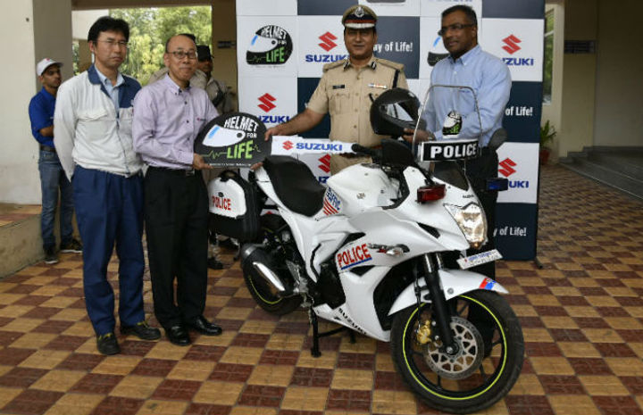 Suzuki Organises ‘Helmet For Life’ Safety Campaign In India Suzuki Organises ‘Helmet For Life’ Safety Campaign In India