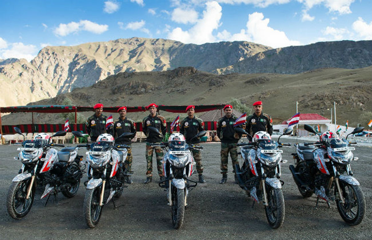 Indian Army Personnel Ride 4250km To Commemorate Kargil War Heroes Indian Army Personnel Ride 4250km To Commemorate Kargil War Heroes