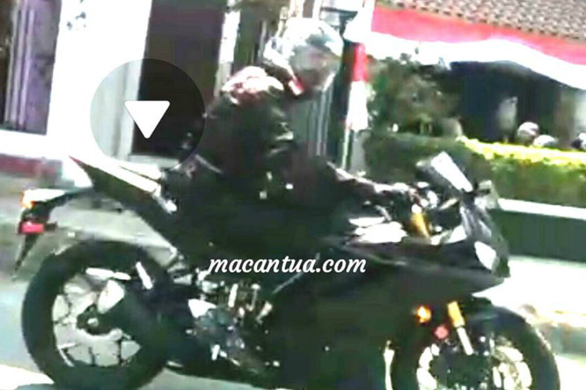 Updated Yamaha YZF-R25 Spied; New R3 In The Works? Updated Yamaha YZF-R25 Spied; New R3 In The Works?