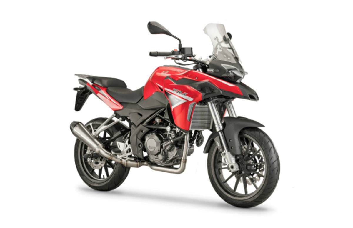 Benelli TRK 251 vs Hero Xpulse 200 vs Bajaj Dominar 400 vs Mojo XT 300 vs RE Himalayan vs BMW G 310 GS vs Kawasaki Versys-X 300: Spec Comparison Benelli TRK 251 vs Hero Xpulse 200 vs Bajaj Dominar 400 vs Mojo XT 300 vs RE Himalayan vs BMW G 310 GS vs Kawasaki Versys-X 300: Spec Comparison