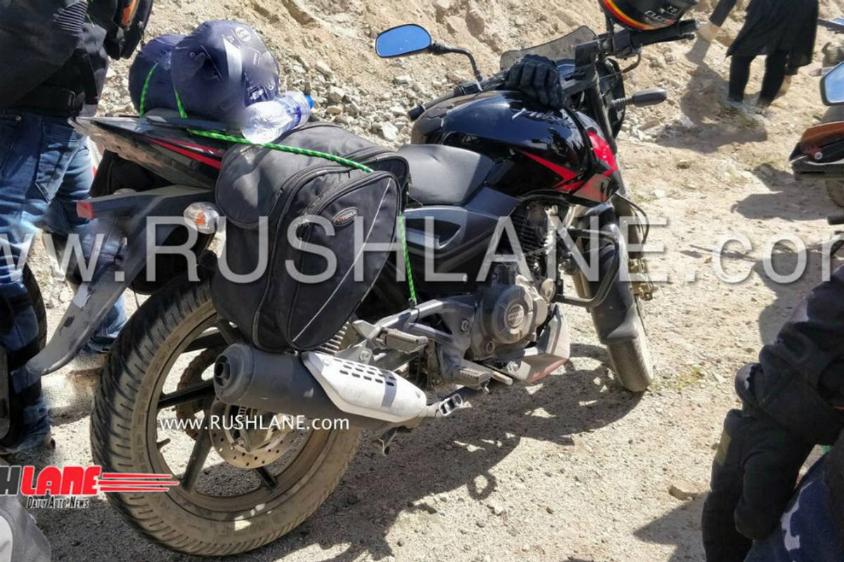 Bajaj Pulsar 150 Spied With ABS

 Bajaj Pulsar 150 Spied With ABS