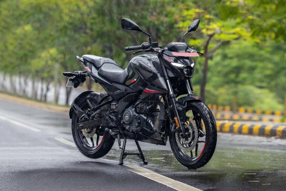 pulsar ns160 price on road