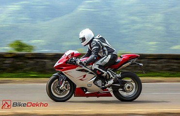 MV Agusta F4R: Review MV Agusta F4R: Review