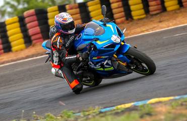 2017 Suzuki GSX-R1000 and GSX-R1000R track test