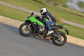 Kawasaki ZX-10R ABS: Expert Review