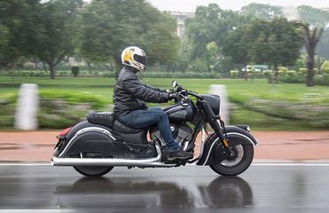 Road Test Review: Indian Chief Dark Horse – The Darker Side of Cruisers