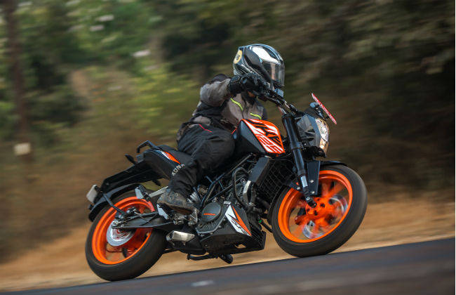 Ktm duke 125 online helmet