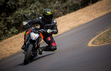  2020 KTM 200 Duke BS6: First Ride Review 