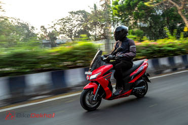 Aprilia SXR 160 Road Test Review