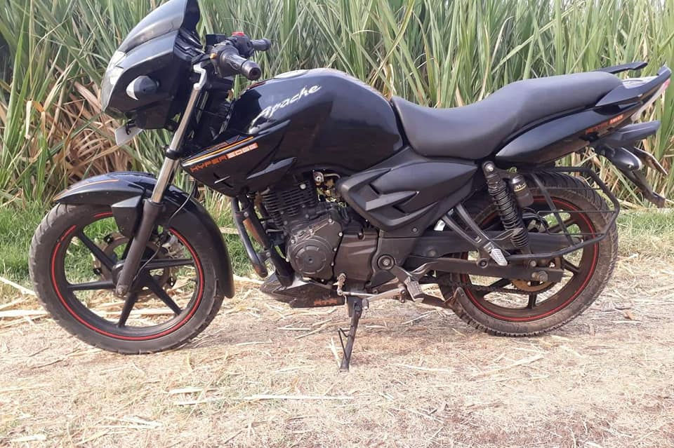 Hand TVS Apache RTR 160 in Solapur 