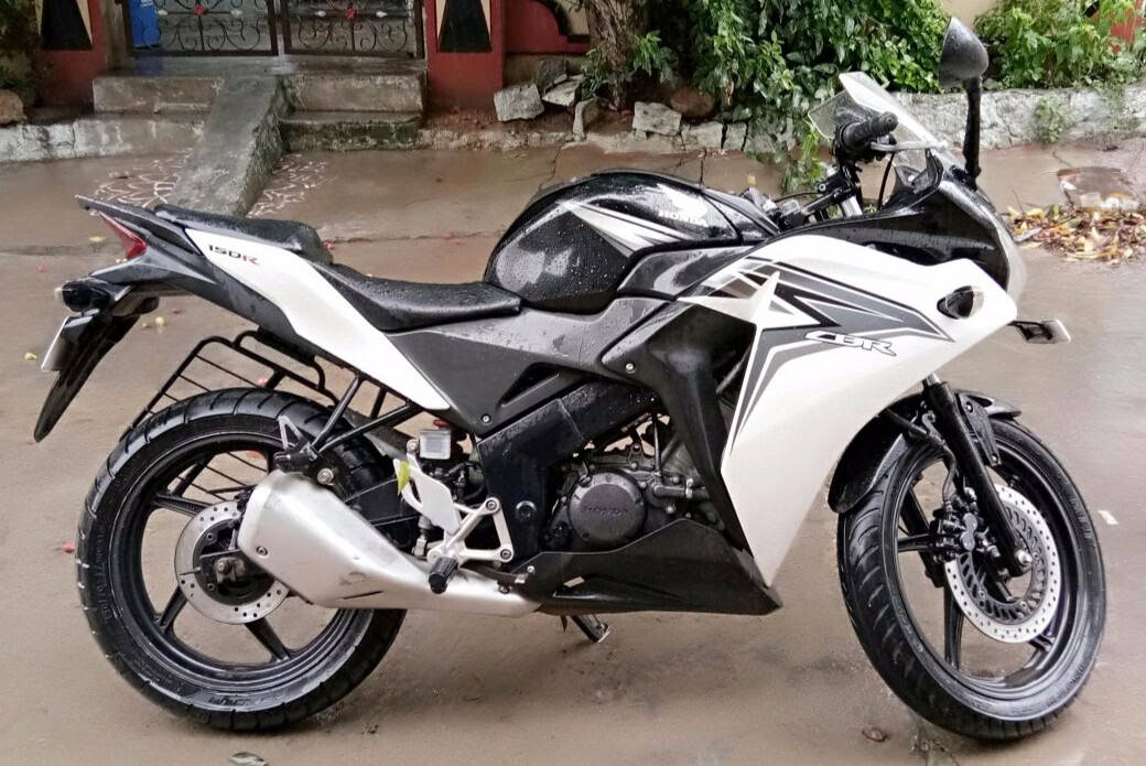 Honda CBR 150 R