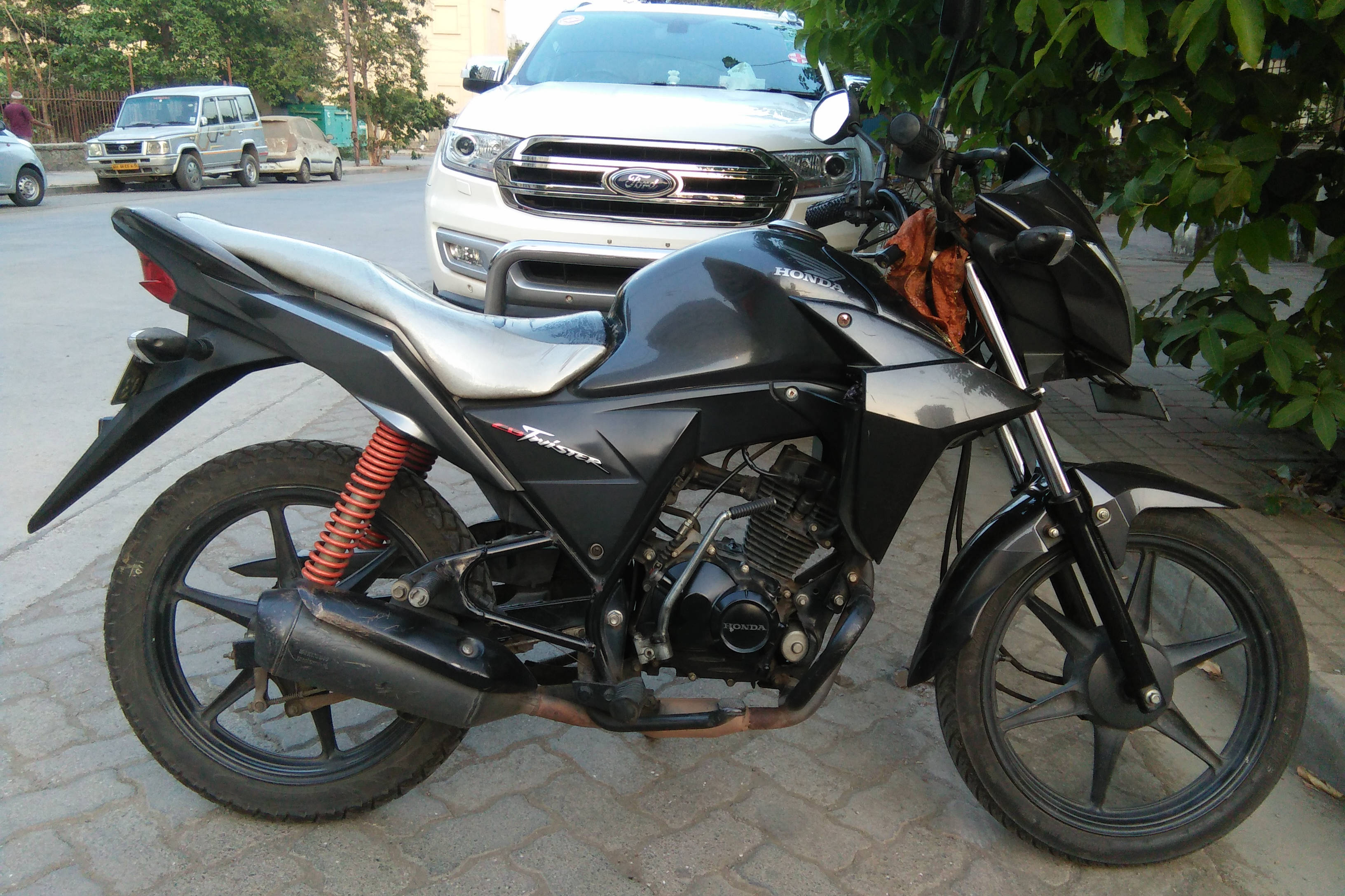 Honda cb twister second hand bike new arrivals