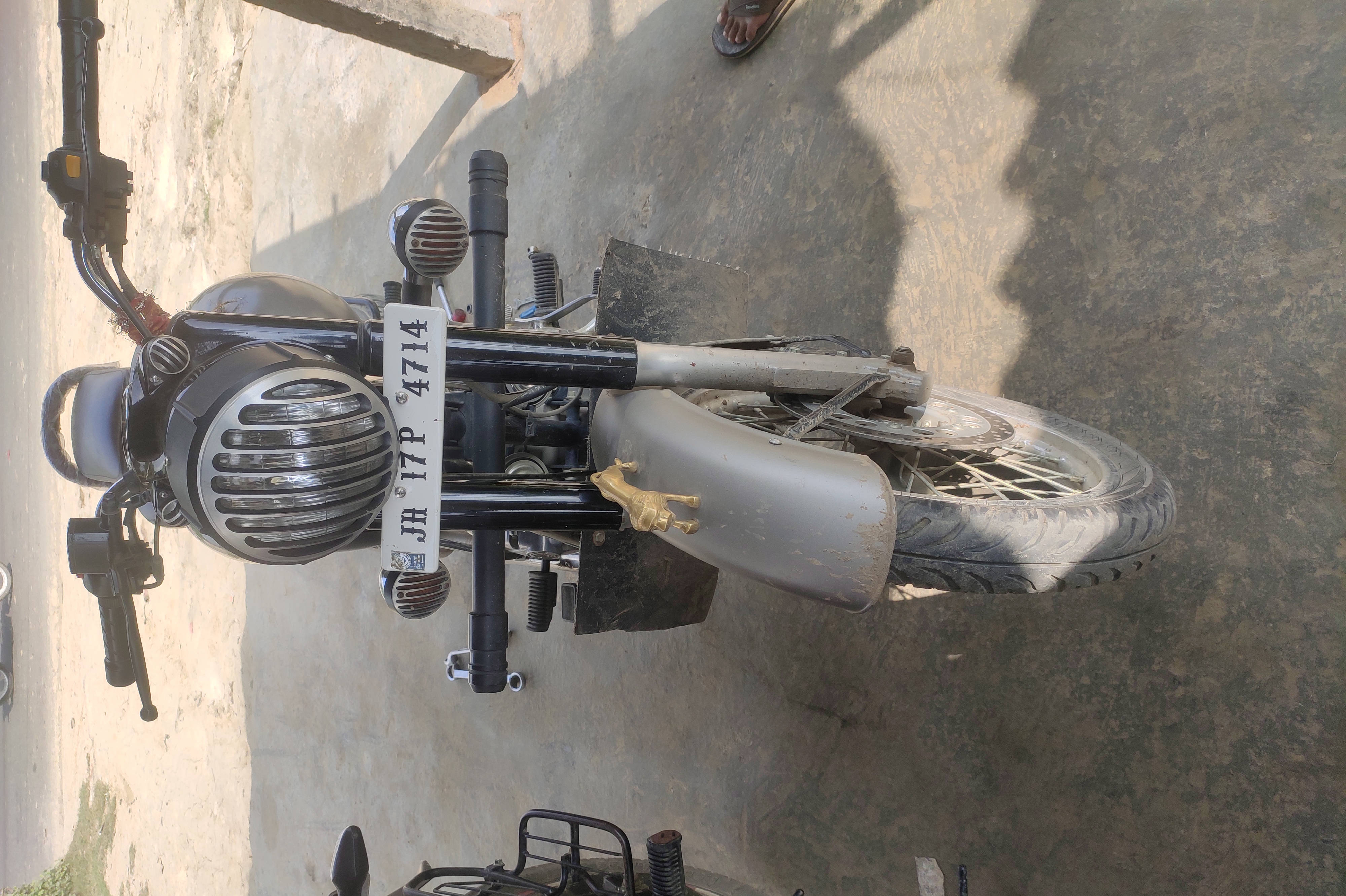 Olx bike royal enfield deals classic 350