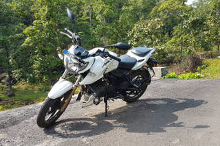 2016 TVS Apache RTR 200 4V 2016-2017 Standard 2016 TVS Apache RTR 200 4V 2016-2017 Standard