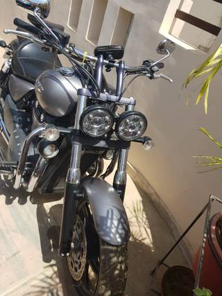 2015 Triumph Thunderbird Storm