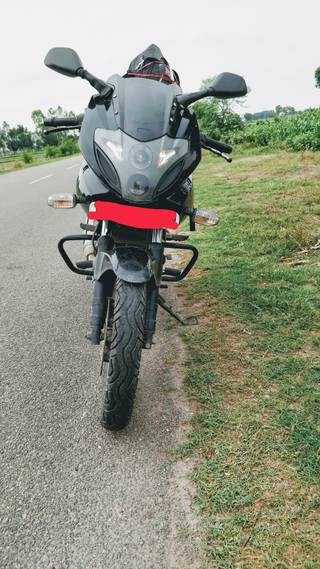 2012 Bajaj Pulsar 220 F STD 2012 Bajaj Pulsar 220 F STD