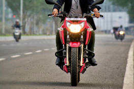 Tvs Apache Rtr 0 4v Bs6 Price In Kolkata Apache Rtr 0 4v On Road Price Tvs Apache Rtr 0 4v Bs6 Price In Kolkata Apache Rtr 0 4v On Road Price
