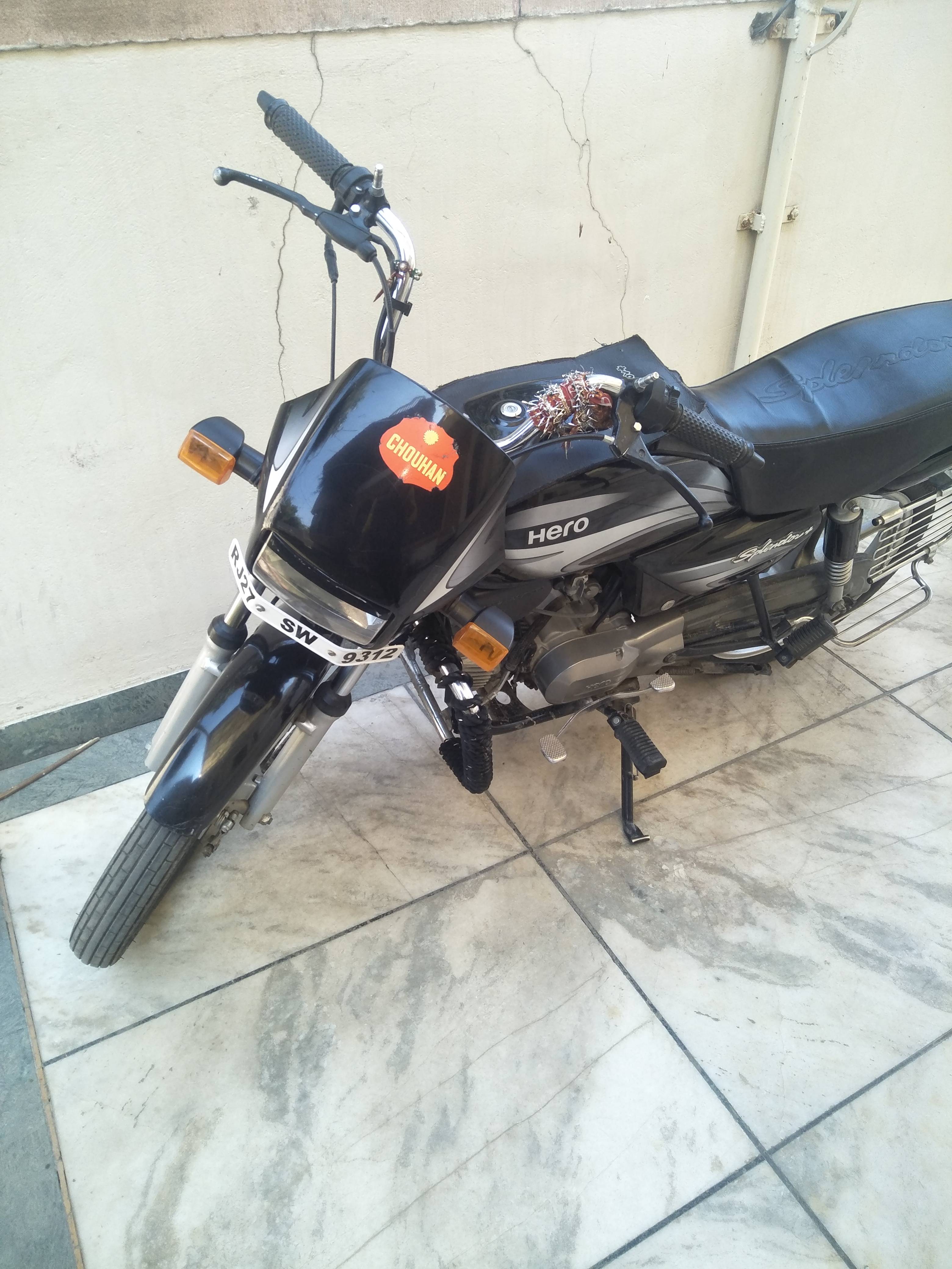 Splendor plus 2012 best sale model second hand price