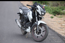 Tvs Apache Rtr 160 Bs6 Price In Hyderabad Apache Rtr 160 On Road Price