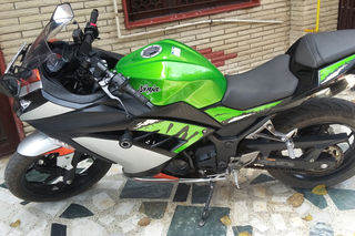 omhyggeligt behagelig Lærd Second Hand Kawasaki bikes in Delhi | Used Bikes for Sale