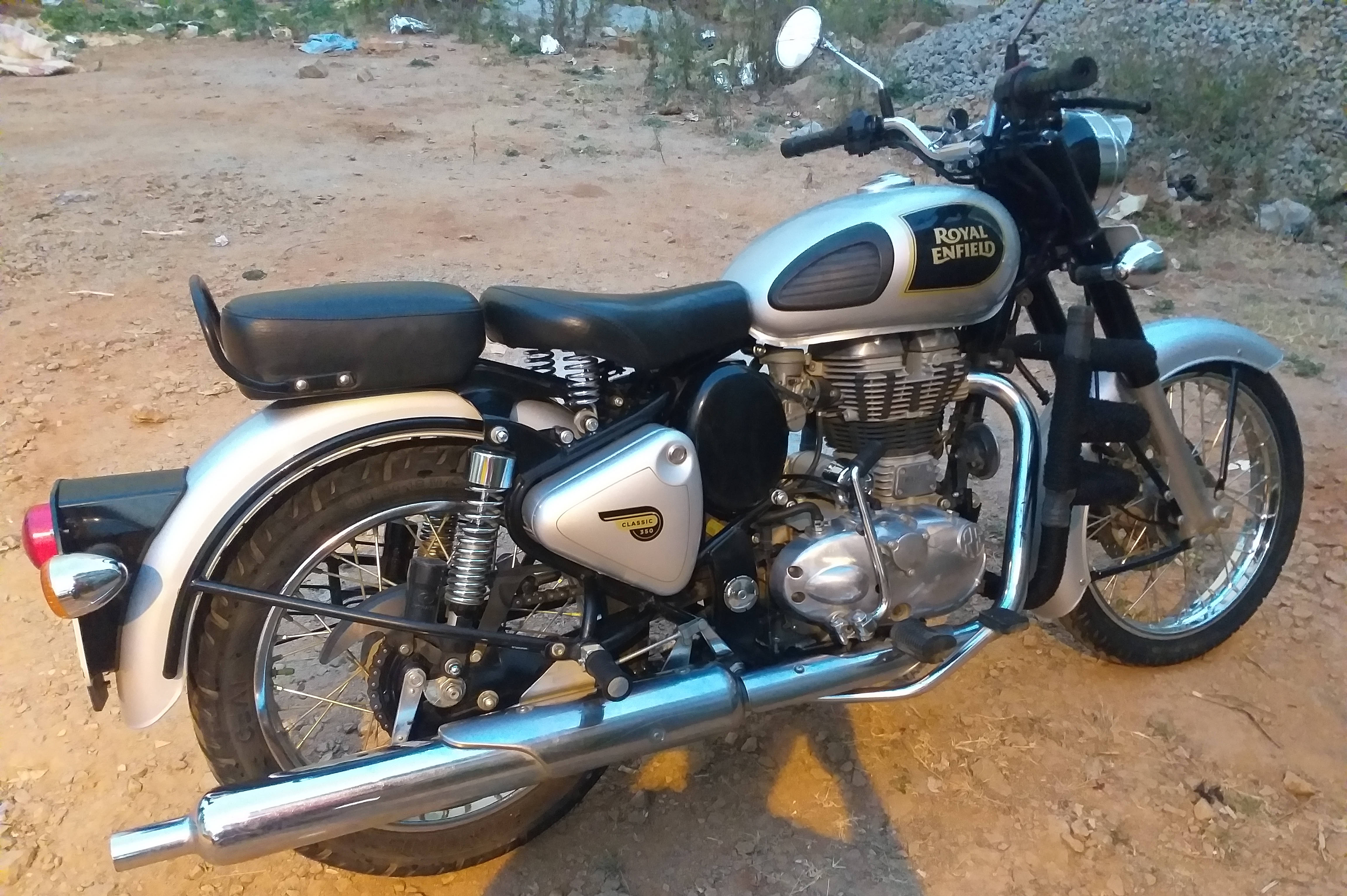 Used 2017 royal enfield 2024 classic 350 price