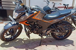 Second Hand Honda Cb Hornet 160r Bs4 In Kutch Used Bikes For Sale