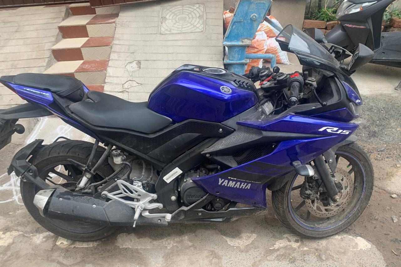 R15 v3 clearance black second hand