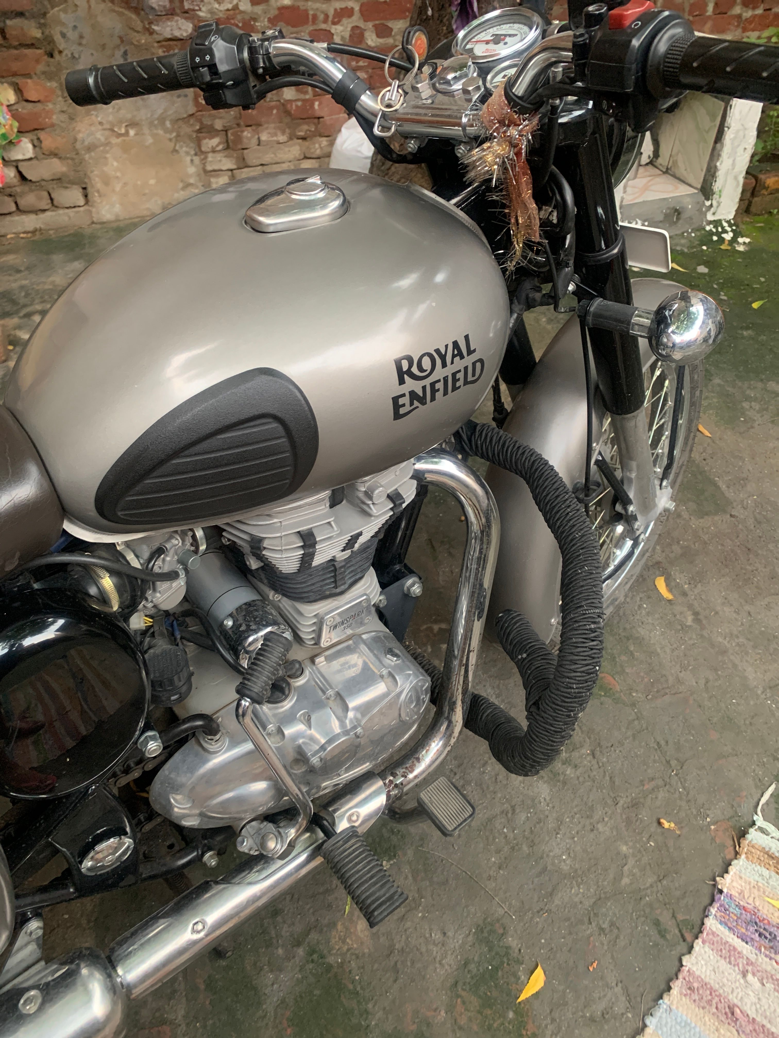 BS6 Royal Enfield Classic 350 Dual-channel ABS