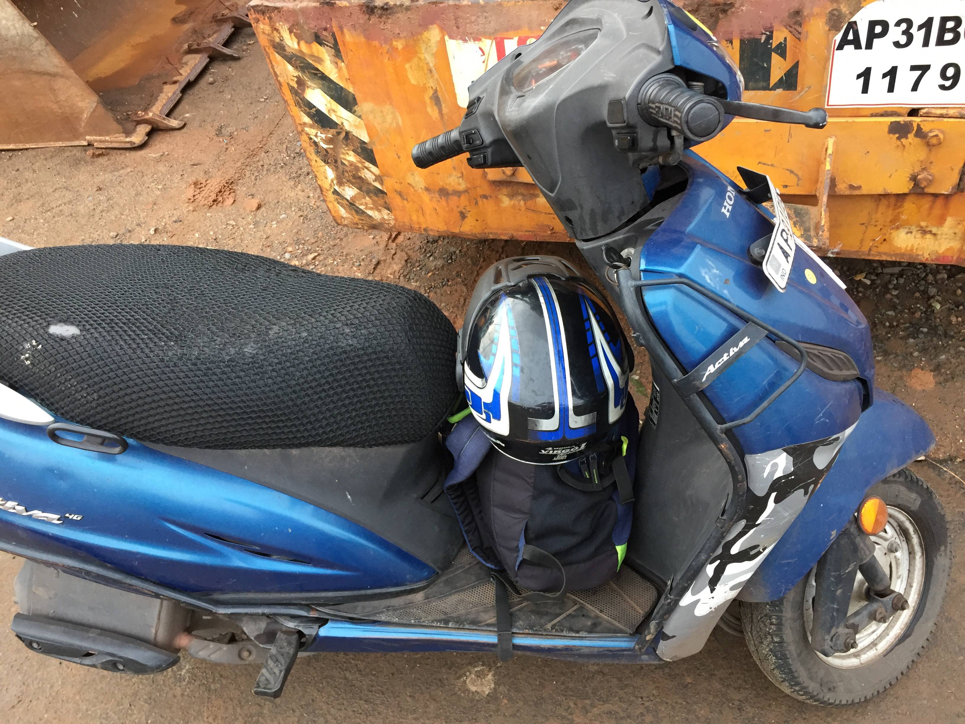 Second hand best sale scooty in gajuwaka