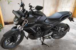 Second Hand Yamaha Fzs Fi V3 In Chennai Used Bikes For Sale