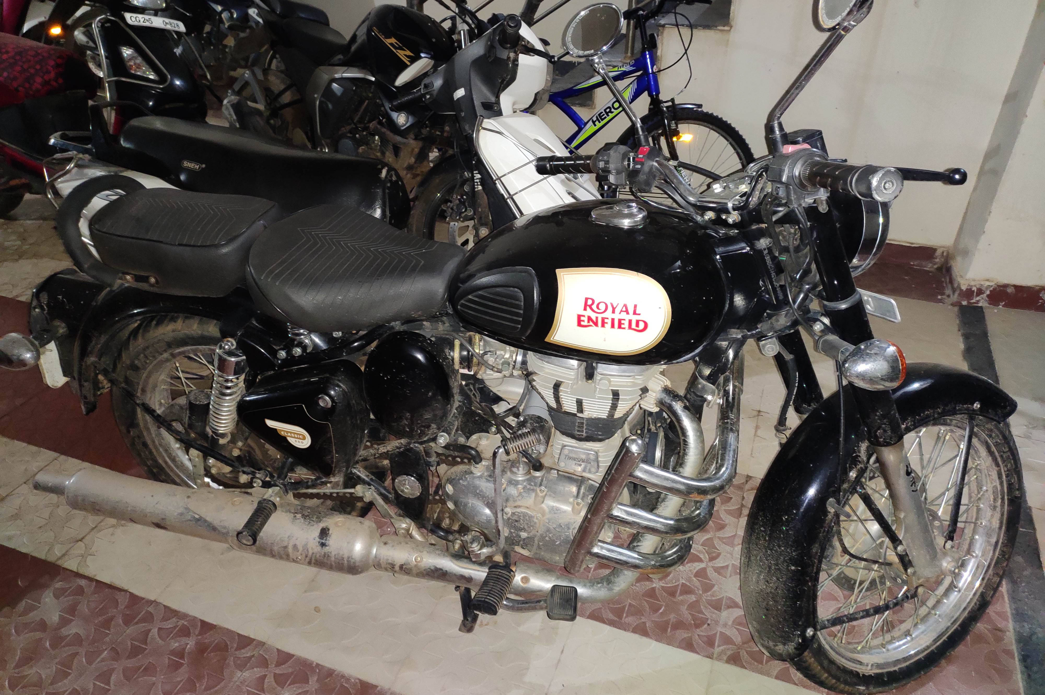 Royal Enfield Classic 350 STD