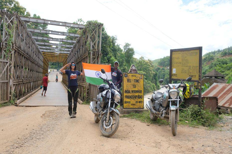 2 Riders Cover 3 Countries On A Suzuki Intruder Fi