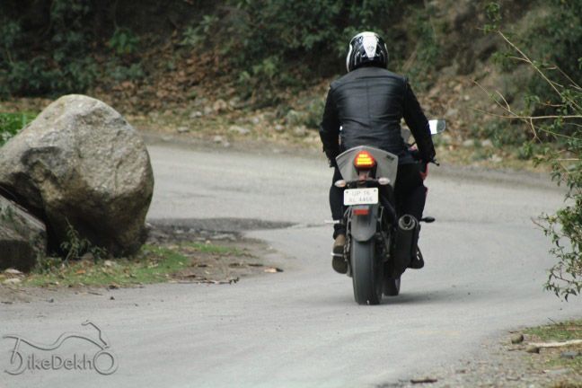 Yamaha R15