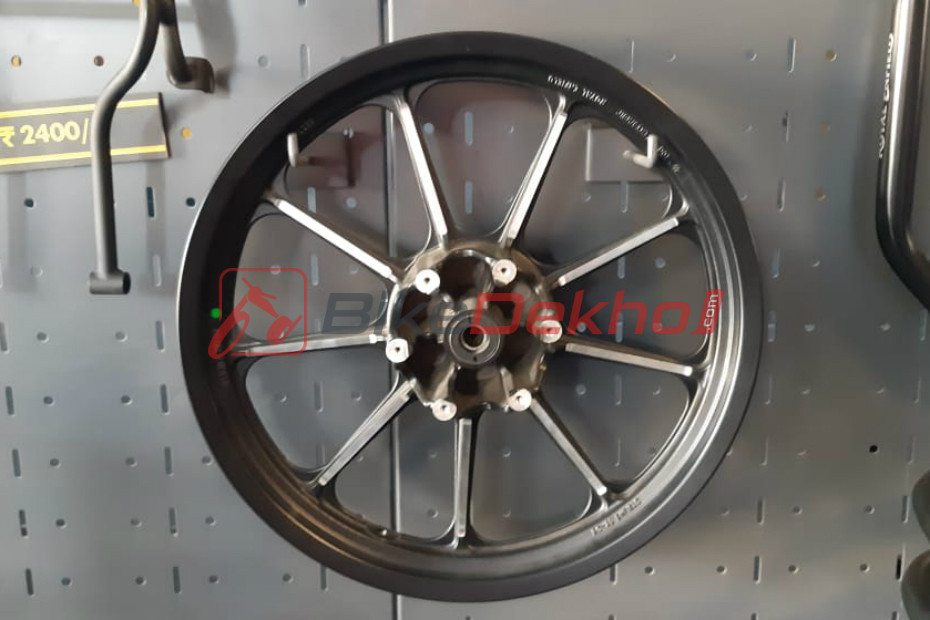 Royal Enfield Interceptor 650 Alloy Wheels