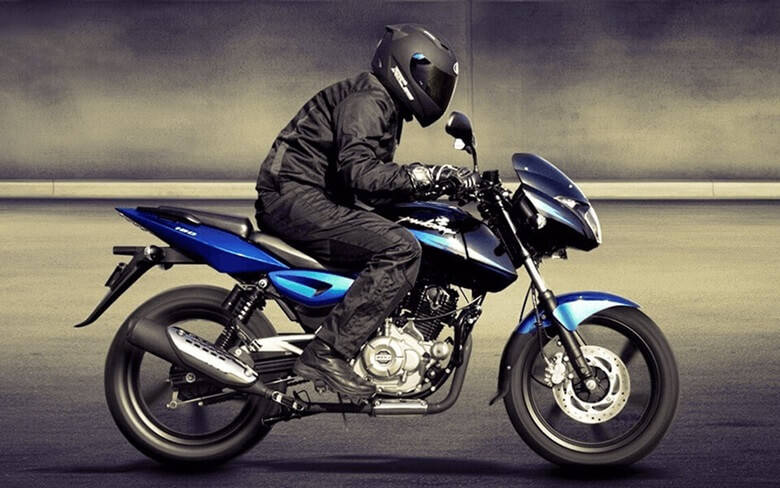 Pulsar 180 online blue colour bike