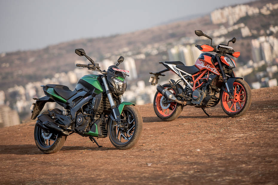 2019 Bajaj Dominar 400 vs KTM 390 Duke: Road Test Comparison | BikeDekho