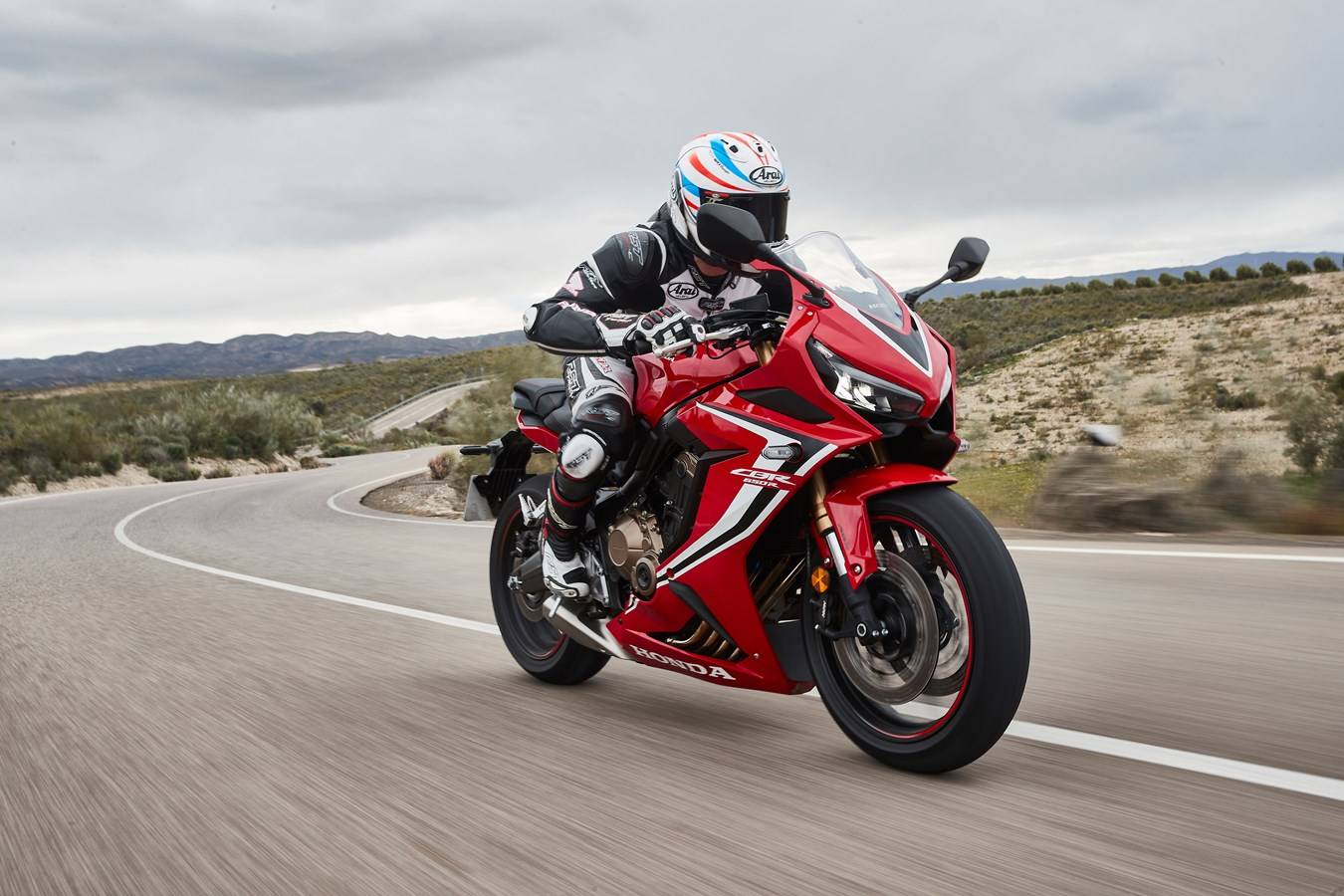 Honda CBR650R: Showrooms Where You Can Buy The 650cc Sportbike | BikeDekho