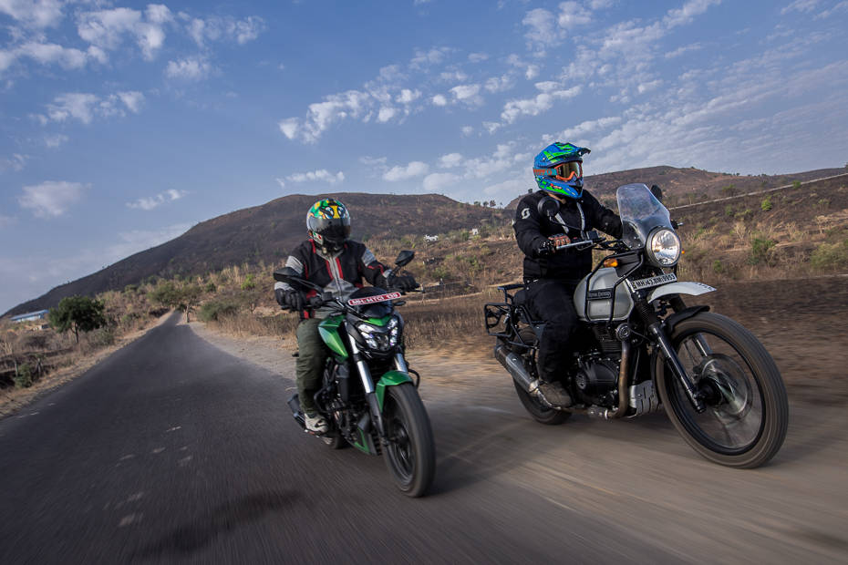 2019 Bajaj Dominar 400 vs Royal Enfield Himalayan Fi ABS: Comparison Review