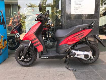 aprilia storm price