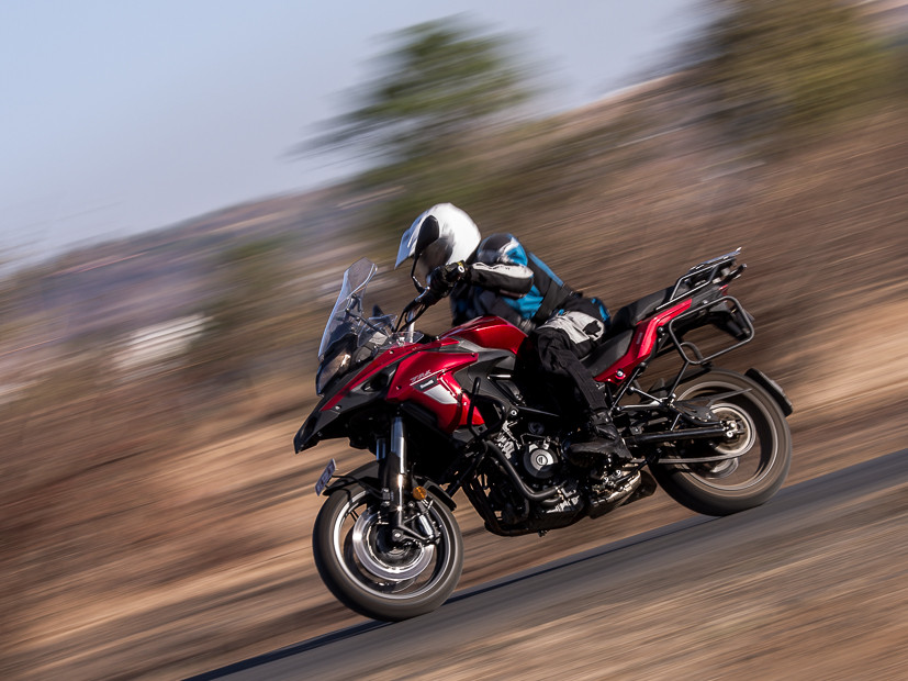 Royal Enfield Himalayan FI Vs BMW G 310 GS Vs Kawasaki Versys X 300 Vs ...