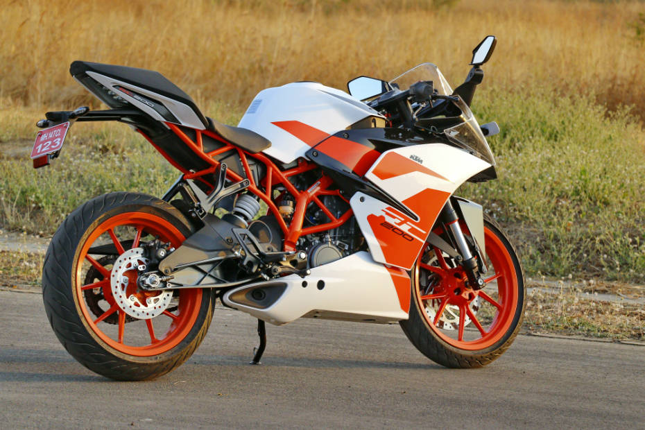 KTM RC 200: Pros, Cons, Should You Buy One? | BikeDekho