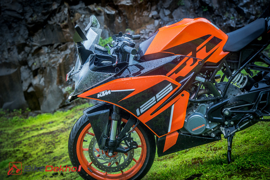 r15 ktm bike