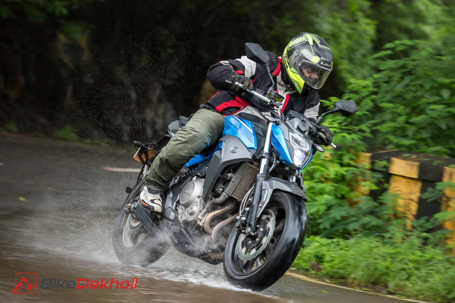 CFMoto 650NK Review: Photo Gallery