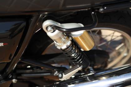 What is best in Mono, Twin or Dual shock suspension for motorcycles